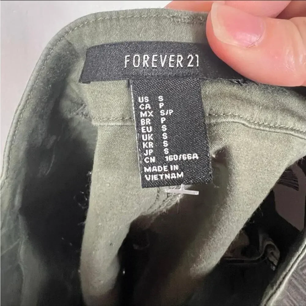 Forever 21 Olive Green Button Front Mini Skirt – Size Small
